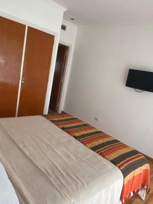 Casa en alquiler en Mar del Plata. 3 ambientes, 1 baño y capacidad de 2 a 4 personas. 