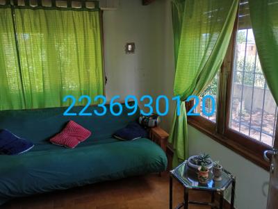 Casa en alquiler en Mar del Plata. 3 ambientes, 1 baño y capacidad de 1 a 7 personas. 