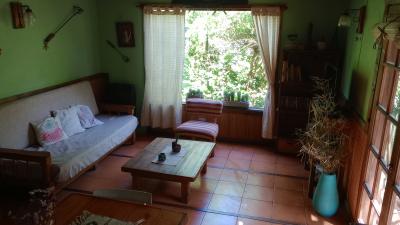 Cabaña en alquiler en Mar del Plata. 3 ambientes, 1 baño y capacidad de 1 a 5 personas. 