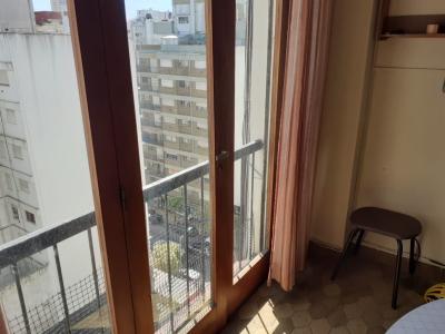Departamento en alquiler en Mar del Plata. 2 ambientes, 1 baño y capacidad de 2 a 4 personas. 