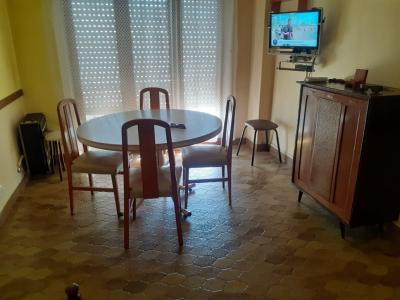 Departamento en alquiler en Mar del Plata. 2 ambientes, 1 baño y capacidad de 2 a 4 personas. 