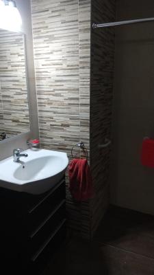 Departamento en alquiler en Mar del Plata. 3 ambientes, 2 baños y capacidad de 1 a 4 personas. 