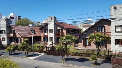 Duplex en alquiler en Mar del Plata. 2 ambientes, 1 baño y capacidad de 1 a 4 personas. 