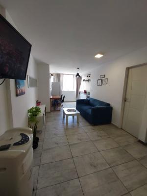 Departamento en alquiler en Mar del Plata. 1 ambientes, 1 baño y capacidad de 1 a 2 personas. A 400 m de la playa