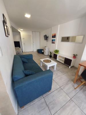 Departamento en alquiler en Mar del Plata. 1 ambientes, 1 baño y capacidad de 1 a 2 personas. A 400 m de la playa