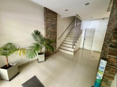 Departamento en alquiler en Mar del Plata. 2 ambientes, 1 baño y capacidad de 1 a 4 personas. A 300 m de la playa