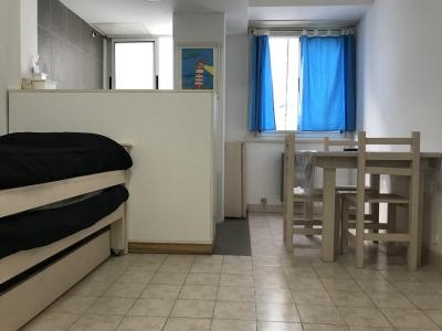 Departamento en alquiler en Mar del Plata. 1 ambientes, 1 baño y capacidad de 1 a 3 personas. A 400 m del centro