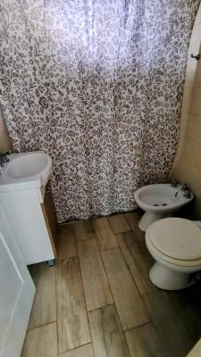 Departamento en alquiler en Mar del Plata. 3 ambientes, 1 baño y capacidad de 4 a 6 personas. 