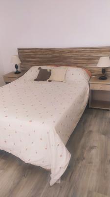 Departamento en alquiler en Mar del Plata. 3 ambientes, 1 baño y capacidad de 2 a 6 personas. 