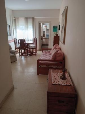 Departamento en alquiler en Mar del Plata. 2 ambientes, 1 baño y capacidad de 1 a 4 personas. 