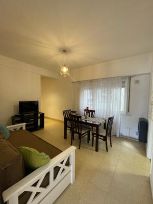 Departamento en alquiler en Mar del Plata. 2 ambientes, 1 baño y capacidad de 1 a 3 personas. 