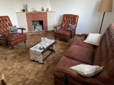 Casa en alquiler en Mar del Plata. 4 ambientes, 2 baños y capacidad de 1 a 7 personas. 