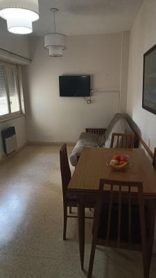 Departamento en alquiler en Mar del Plata. 2 ambientes, 1 baño y capacidad de 1 a 4 personas. 