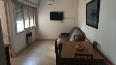 Departamento en alquiler en Mar del Plata. 2 ambientes, 1 baño y capacidad de 1 a 4 personas. 