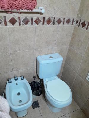 Departamento en alquiler en Mar del Plata. 3 ambientes, 1 baño y capacidad de 2 a 5 personas. 