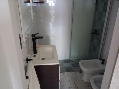 Departamento en alquiler en Mar del Plata. 2 ambientes, 1 baño y capacidad de 1 a 4 personas. 