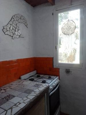 Casa en alquiler en Mar del Plata. 4 ambientes, 1 ba&ntilde;o y capacidad de 1 a 4 personas. Cerca de la Playa