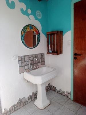 Casa en alquiler en Mar del Plata. 4 ambientes, 1 ba&ntilde;o y capacidad de 1 a 4 personas. Cerca de la Playa