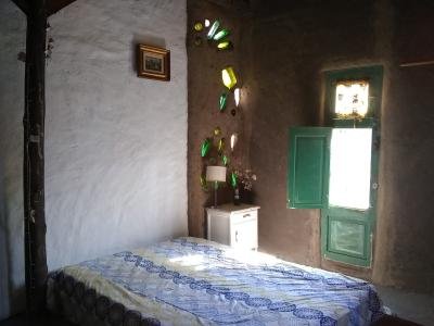 Casa en alquiler en Mar del Plata. 4 ambientes, 1 ba&ntilde;o y capacidad de 1 a 4 personas. Cerca de la Playa