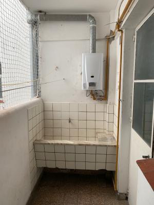 Departamento en alquiler en Mar del Plata. 4 ambientes, 3 baños y capacidad de 5 a 8 personas. 