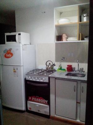 Departamento en alquiler en Mar del Plata. 2 ambientes, 1 baño y capacidad de 1 a 4 personas. 