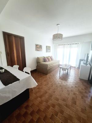 Departamento en alquiler en Mar del Plata. 2 ambientes, 1 baño y capacidad de 1 a 4 personas. 