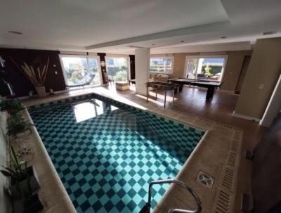 Casa en alquiler en Mar del Plata. 15 ambientes, 6 baños y capacidad de 8 a 10 personas. 