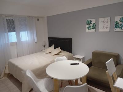 Departamento en alquiler en Mar del Plata. 1 ambientes, 1 baño y capacidad de 1 a 3 personas. 