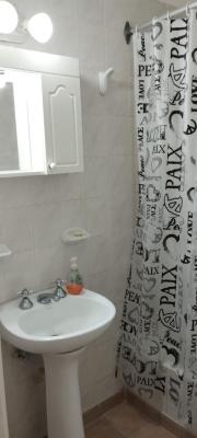 Departamento en alquiler en Mar del Plata. 2 ambientes, 1 baño y capacidad de 1 a 3 personas. 