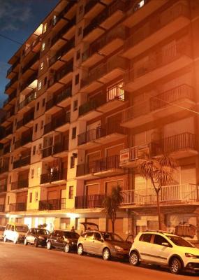 Departamento en alquiler en Mar del Plata. 1 ambientes, 1 baño y capacidad de 1 a 6 personas. 